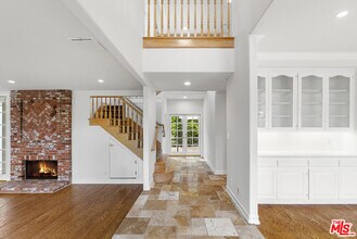 18339 Linnet St in Los Angeles, CA - Building Photo - Building Photo