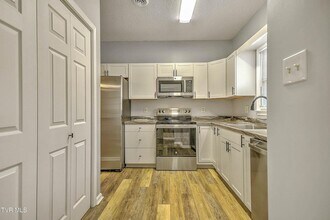 1201 E 8th Ave in Johnson City, TN - Building Photo - Building Photo