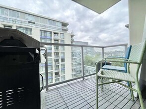1708 Columbia St in Vancouver, BC - Building Photo - Building Photo