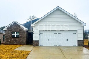 128 Denise Dr in Prattville, AL - Building Photo