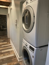 5021 Polk St in Houston, TX - Foto de edificio - Building Photo