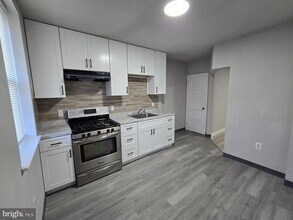 5140 N Fairhill St in Philadelphia, PA - Foto de edificio - Building Photo