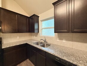 15515 Islandview Ln in Houston, TX - Building Photo - Building Photo