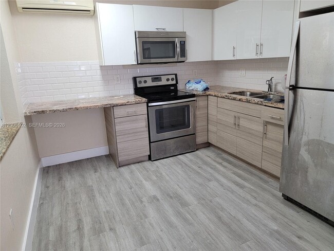 property at 1736 SW 3rd St