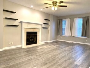 946 Cobbler Dr in Clarksville, TN - Building Photo - Building Photo