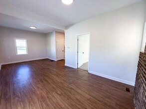 491 Llewellyn Ave in Columbus, OH - Building Photo - Building Photo