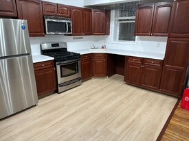 66 Gautier Ave in Jersey City, NJ - Building Photo