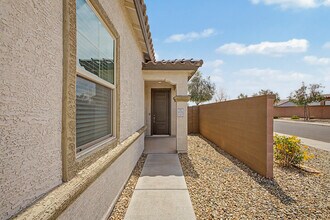19357 W Highland Ave in Litchfield Park, AZ - Building Photo - Building Photo