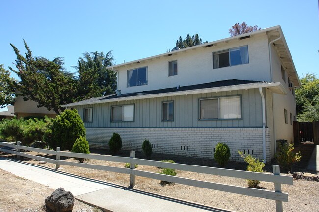 1670 De Marietta Ave in San Jose, CA - Foto de edificio - Building Photo