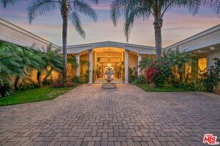 1575 Alexis Pl in Beverly Hills, CA - Building Photo