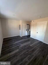 105 Devereaux Ave in Philadelphia, PA - Building Photo - Building Photo