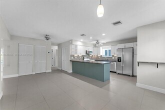 67 Jewfish Ave in Key Largo, FL - Building Photo - Building Photo