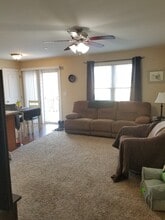 1013 Ann Marie Dr in Morgantown, WV - Foto de edificio - Building Photo