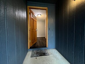 8342 SW Tygh Loop in Tualatin, OR - Building Photo - Building Photo