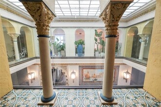405 Central Ave S in St. Petersburg, FL - Building Photo - Building Photo