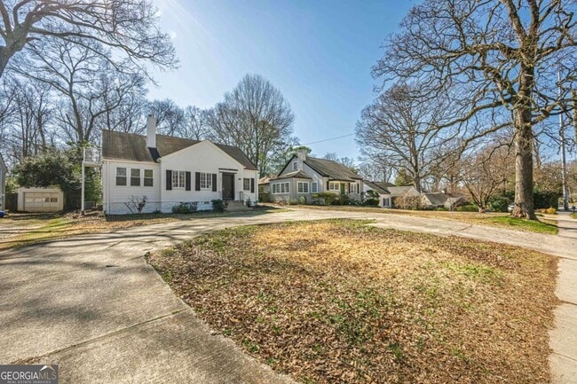 property at 1977 N Decatur Rd