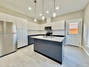 13 Yankton St in Alton, TX - Building Photo - Building Photo