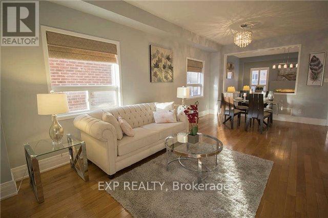 3 Trish Dr in Richmond Hill, ON - Building Photo - Building Photo