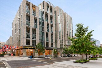 900 10th St NW in Washington, DC - Building Photo - Building Photo