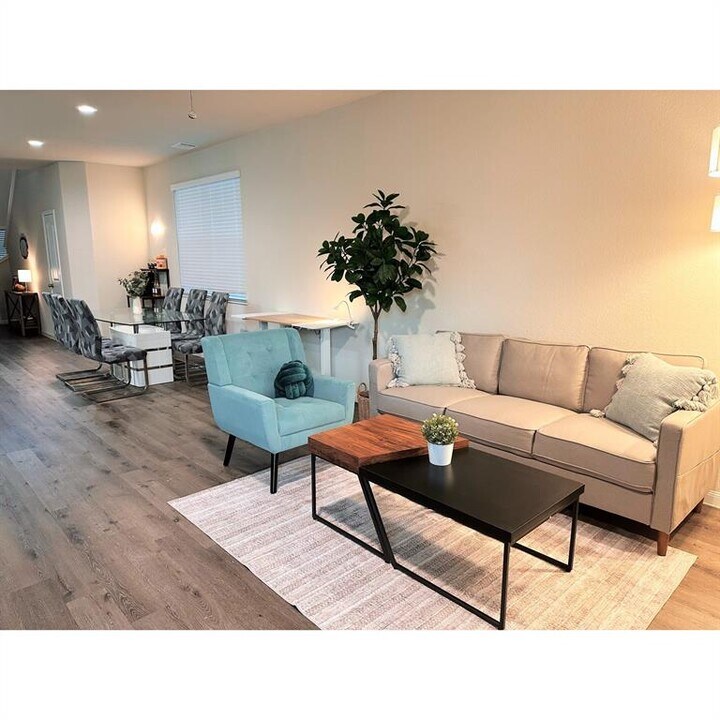 23607 Lady Capulet Dr in Spring, TX - Building Photo