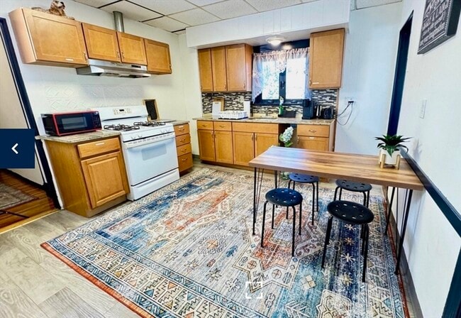 property at 1656 N Shore Rd