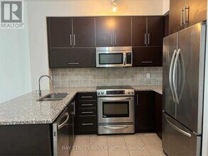 825 Church St in Toronto, ON - Building Photo - Building Photo