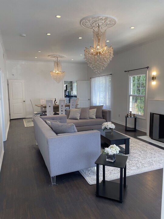 138 N Hamel Dr in Beverly Hills, CA - Building Photo