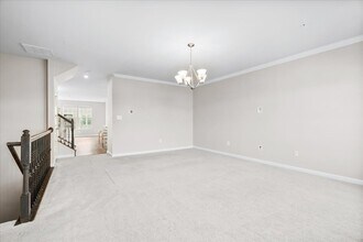 6026 Forum Sq in Frederick, MD - Building Photo - Building Photo