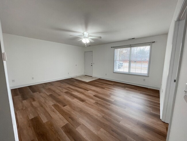 2460 East 5th Street, Unit Newly Remodeled Condo in Washington, MO - Building Photo - Building Photo