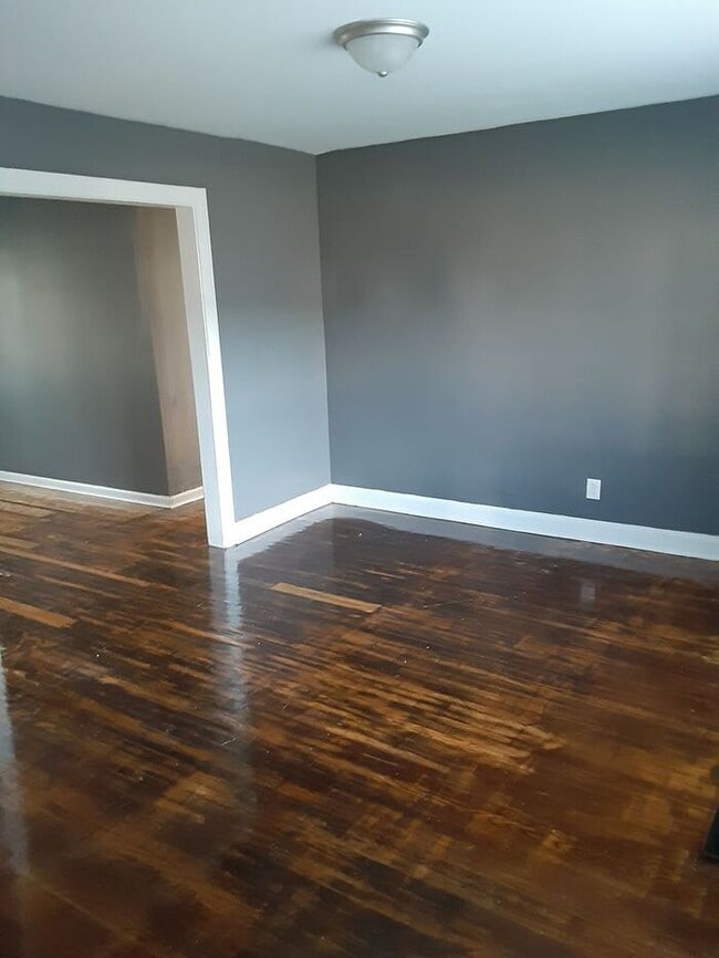 613 S 44th St in Louisville, KY - Building Photo - Building Photo