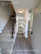 5636 SE 84th Ave in Portland, OR - Building Photo - Building Photo