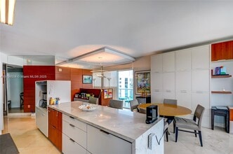 3131 NE 188th St, Unit 1-808 in Aventura, FL - Building Photo - Building Photo