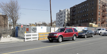 Lebanon West Farms in Bronx, NY - Building Photo - Building Photo