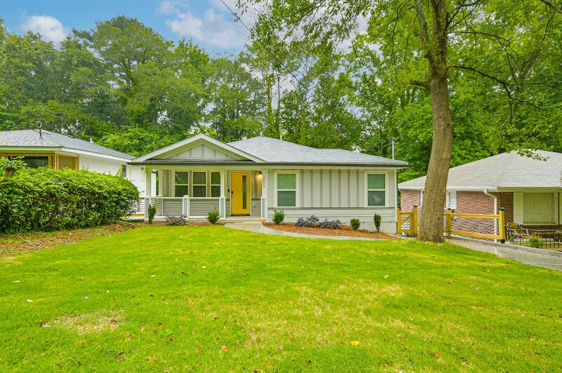 266 Childs Dr NW in Atlanta, GA - Building Photo