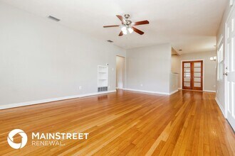 614 Brookside Dr, Unit 6101 in Clearwater, FL - Foto de edificio - Building Photo