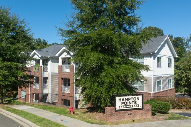 Hampton Pointe Apartments in Hillsborough, NC - Building Photo - Building Photo