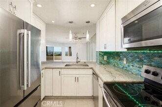 1200 CA-1 in Huntington Beach, CA - Building Photo - Building Photo