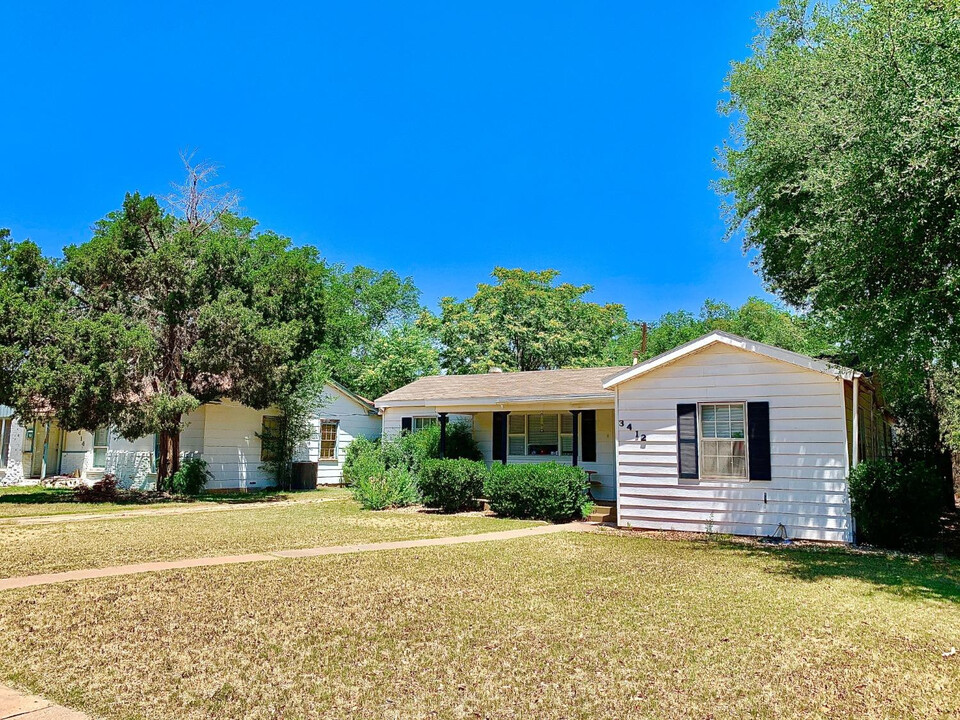 3412 30th St in Lubbock, TX - Building Photo