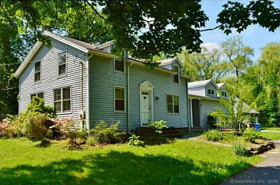 73 South Rd in Farmington, CT - Building Photo