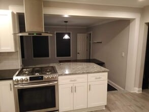 46 W Parkwood St in Albany, NY - Building Photo - Building Photo