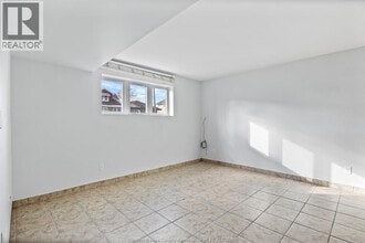 1478 Westcott Rd in Windsor, ON - Building Photo - Building Photo