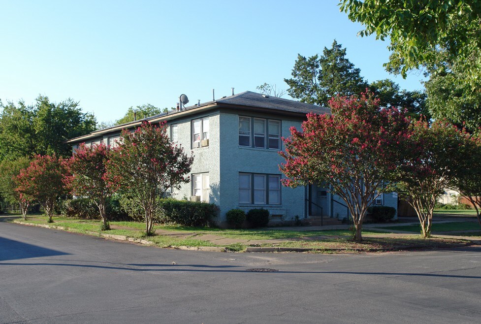 Mount Hope House Apartments in San Diego, CA - Building Photo