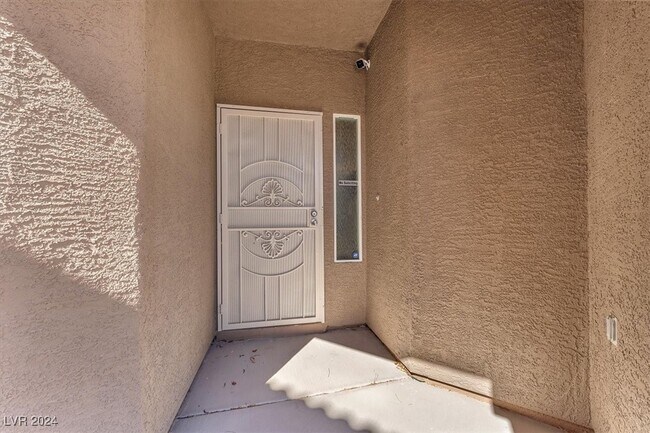 6517 N Sierra Sands St in North Las Vegas, NV - Building Photo - Building Photo