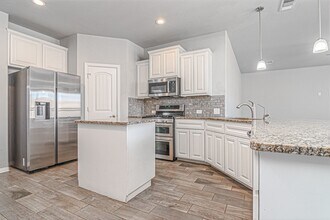 819 Pentagon Rd in Midland, TX - Building Photo - Building Photo