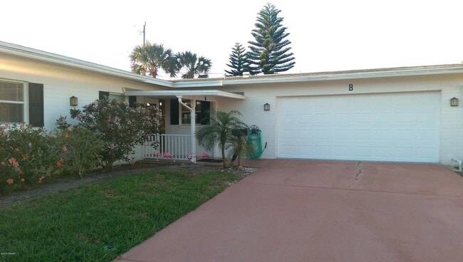 property at 8 Juniper Dr