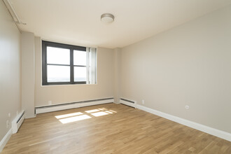 1422 Columbia Rd, Unit 17E in Boston, MA - Building Photo - Building Photo