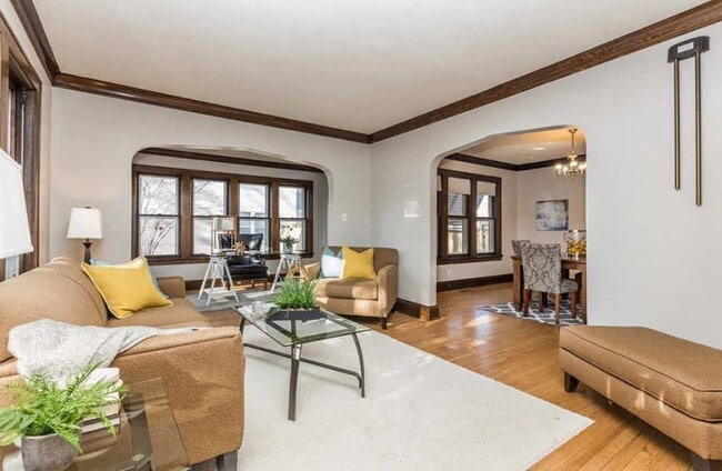 1217 Reaney Ave E in St. Paul, MN - Building Photo - Building Photo