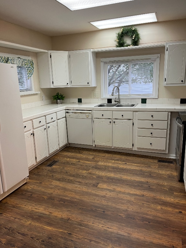 8509 Edwards Rd in Castalia, NC - Foto de edificio - Building Photo