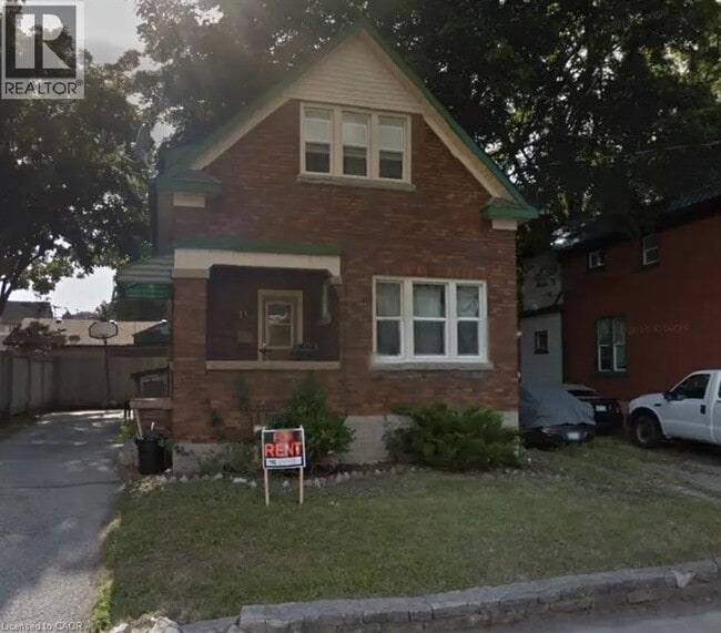 property at 21 Peppler St