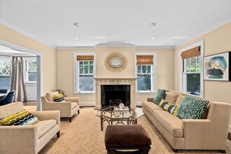 11 Beach St in Cohasset, MA - Building Photo - Building Photo